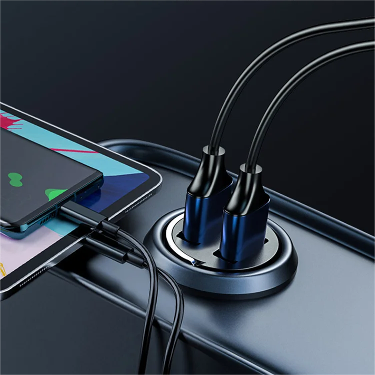 Bil­laddare med snabbladdningsfunktion för USB-C och USB-A