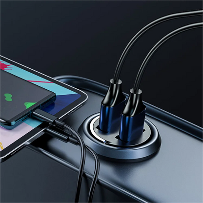 Bil­laddare med snabbladdningsfunktion för USB-C och USB-A